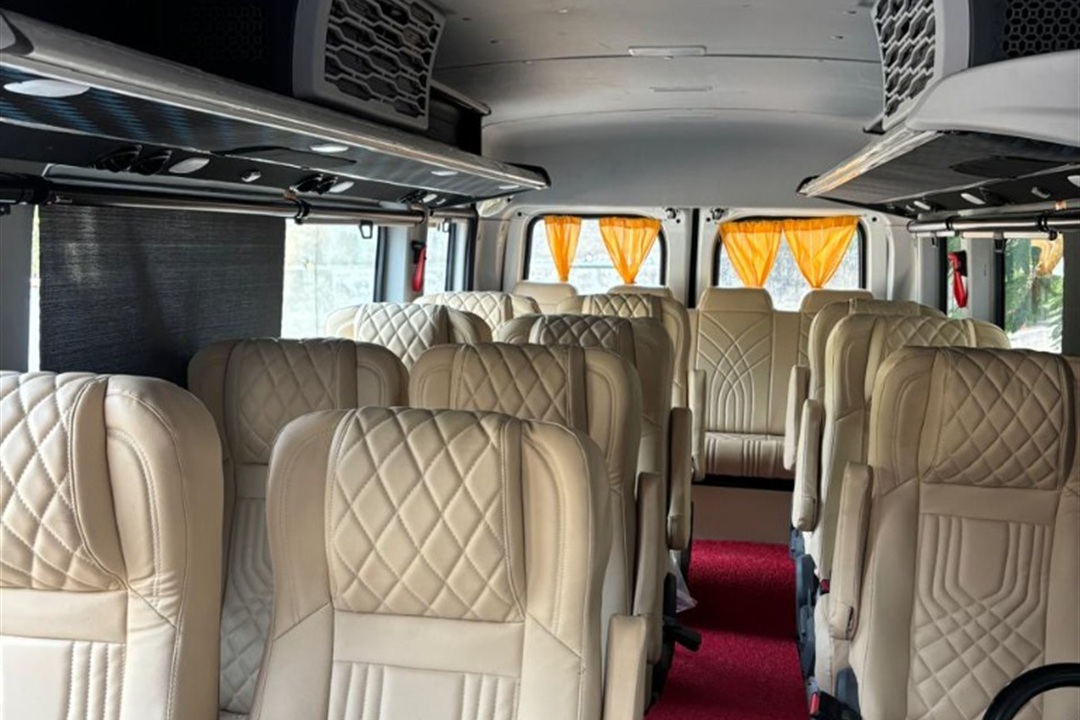 Force Urbania Spacious Plush Cabin