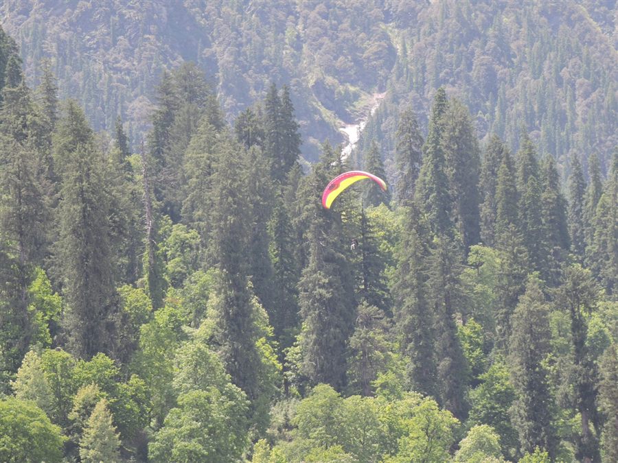 Book Noida to Himachal Tour Good Journey Cab