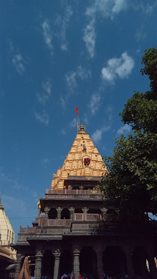 Taxi Noida to Ujjain Mahakal Cab Good Journey Cab